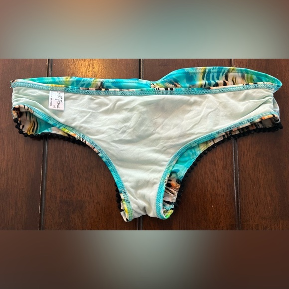 *Closet clear out* Luli Fama bikini bottom - Picture 6 of 7